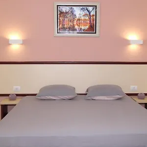 Ronaldo Hotel